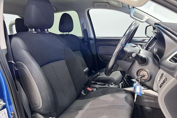 2015 Mitsubishi Triton GLS MQ 4X4