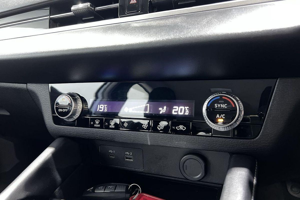 2023 Mitsubishi Outlander ES ZM