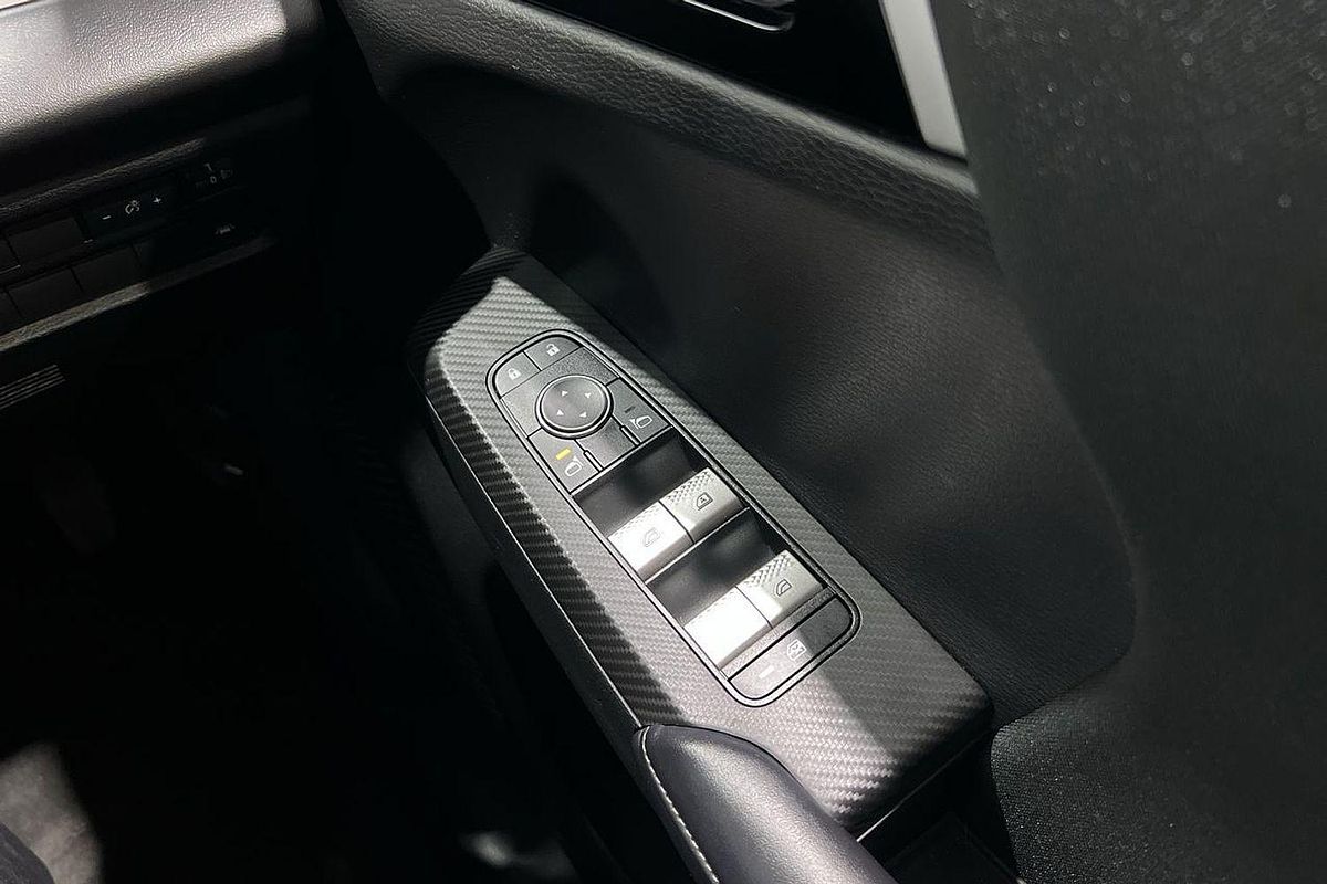 2023 Mitsubishi Outlander ES ZM