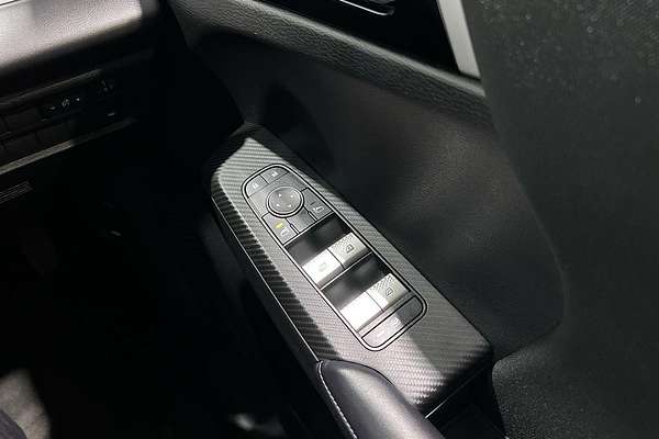 2023 Mitsubishi Outlander ES ZM
