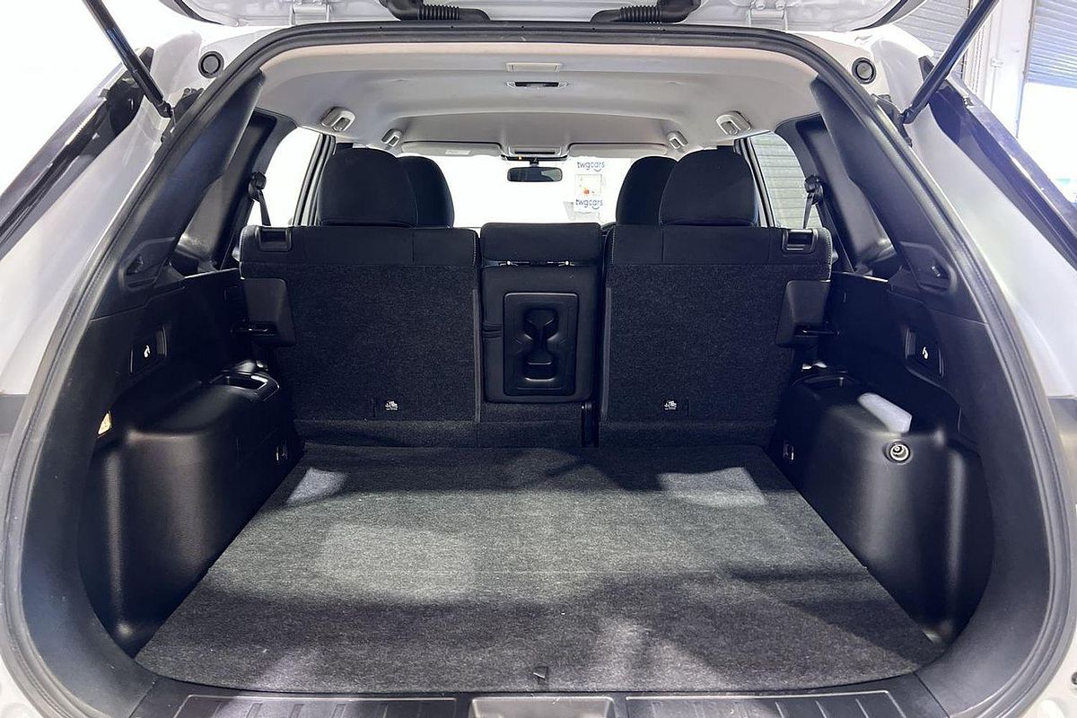 2023 Mitsubishi Outlander ES ZM