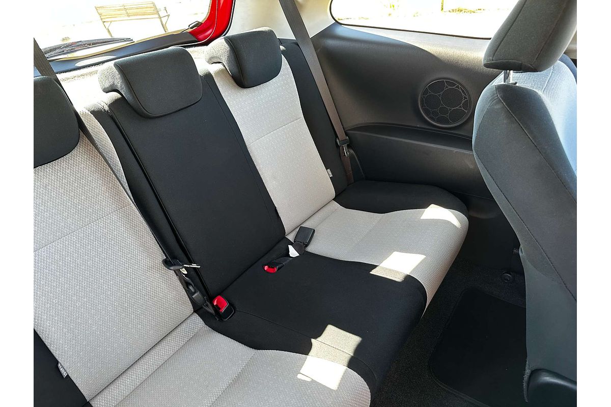 2014 Toyota Yaris YR NCP130R