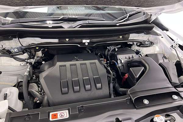 2024 Mitsubishi Eclipse Cross ES YB