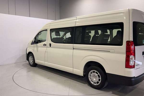 2023 Toyota Hiace Commuter GDH322R