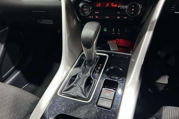2023 Mitsubishi Eclipse Cross LS YB