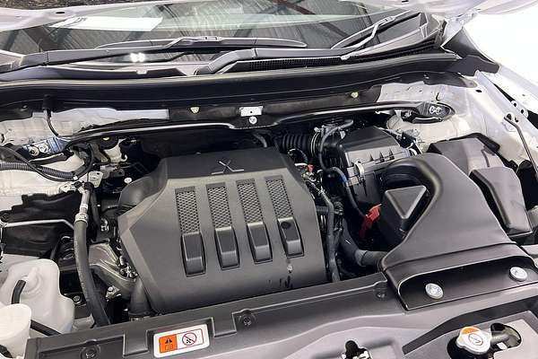 2023 Mitsubishi Eclipse Cross LS YB