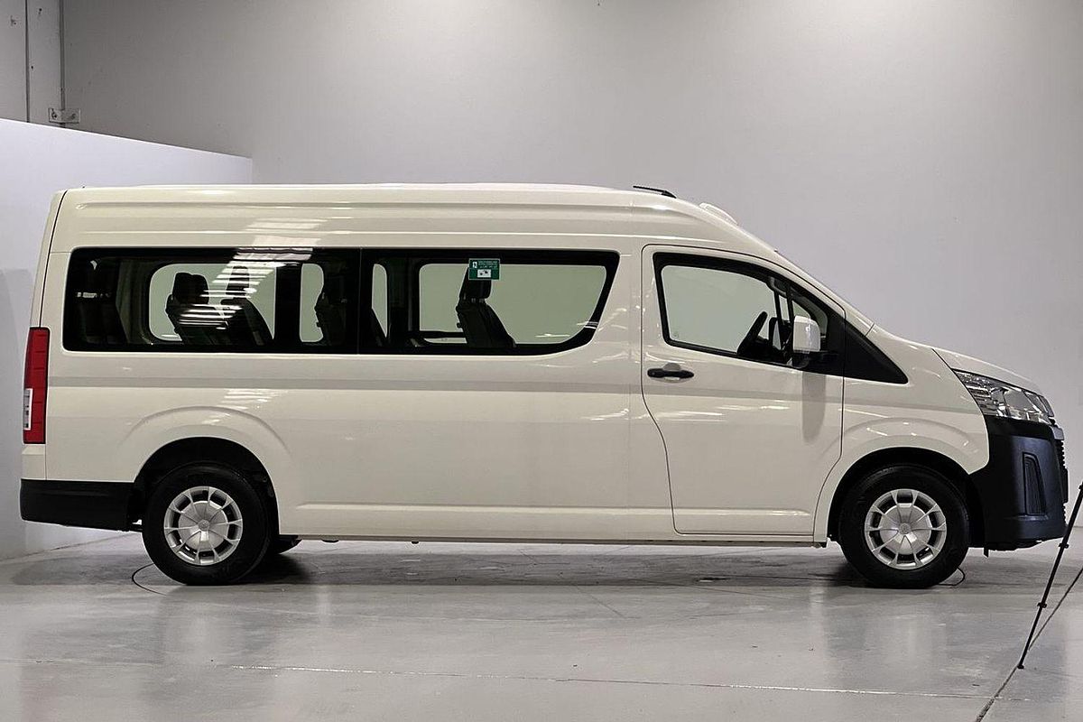 2023 Toyota Hiace Commuter GDH322R