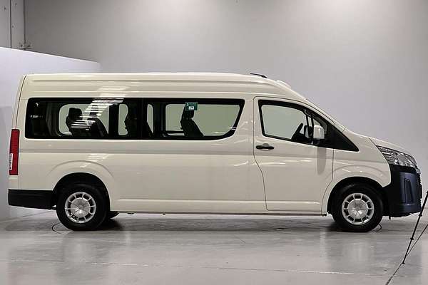 2023 Toyota Hiace Commuter GDH322R