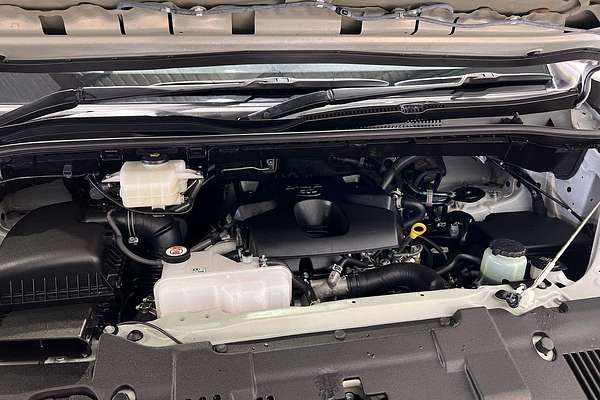 2023 Toyota Hiace Commuter GDH322R