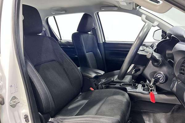2022 Toyota Hilux SR GUN126R 4X4