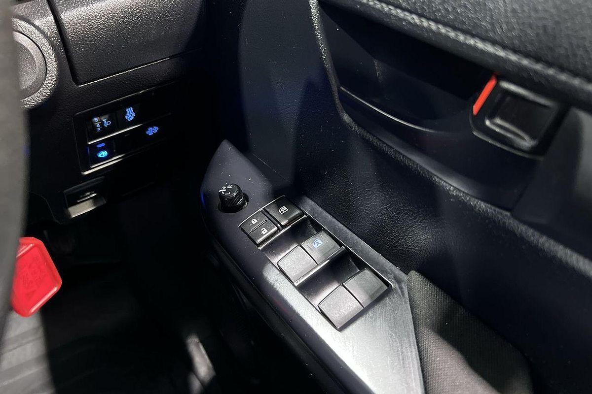 2022 Toyota Hilux SR GUN126R 4X4
