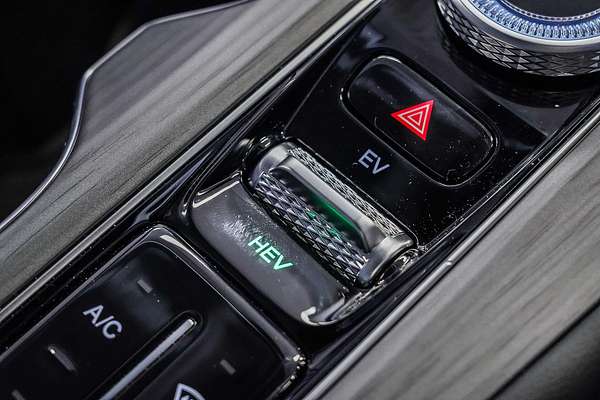 2025 Chery Tiggo 8 Super Hybrid Urban T31