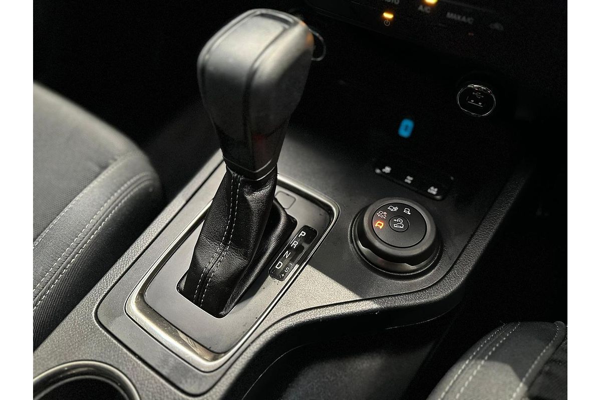 2019 Ford Everest Ambiente UA II 3.2L