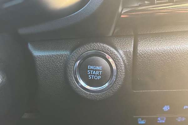 2024 Toyota Hilux Rogue 48V GUN126R 4X4