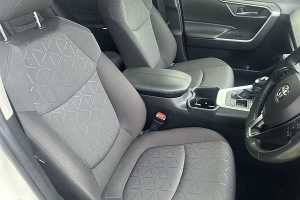 2021 Toyota RAV4 GXL AXAH52R