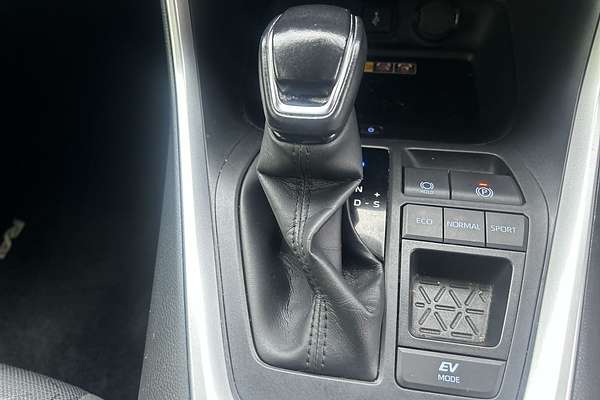 2021 Toyota RAV4 GXL AXAH52R