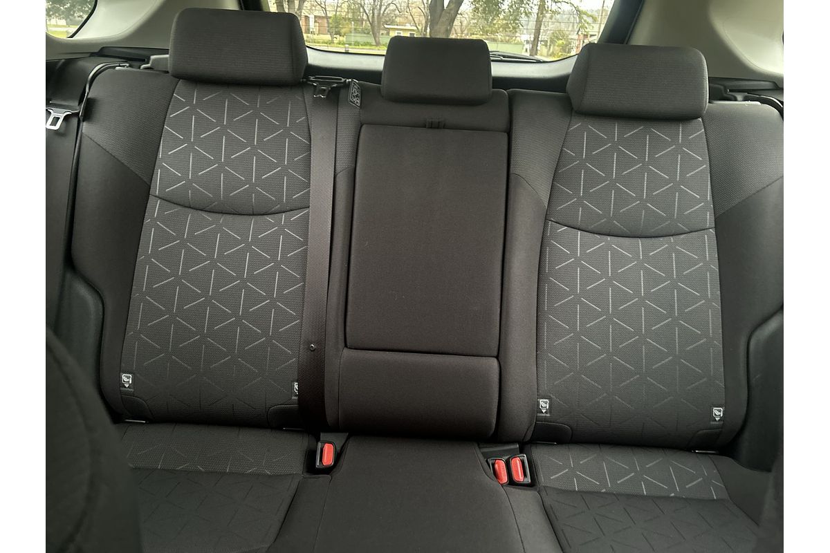 2021 Toyota RAV4 GXL AXAH52R