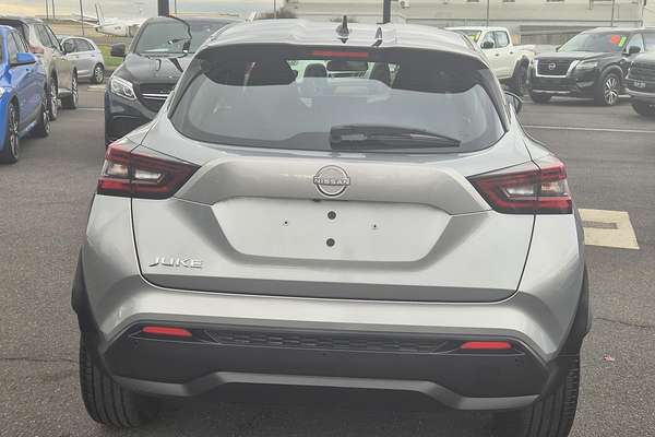 2024 Nissan JUKE ST+ F16