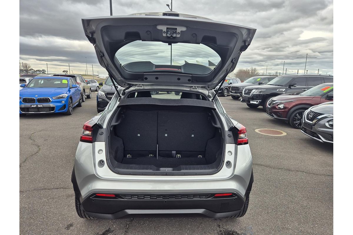 2024 Nissan JUKE ST+ F16