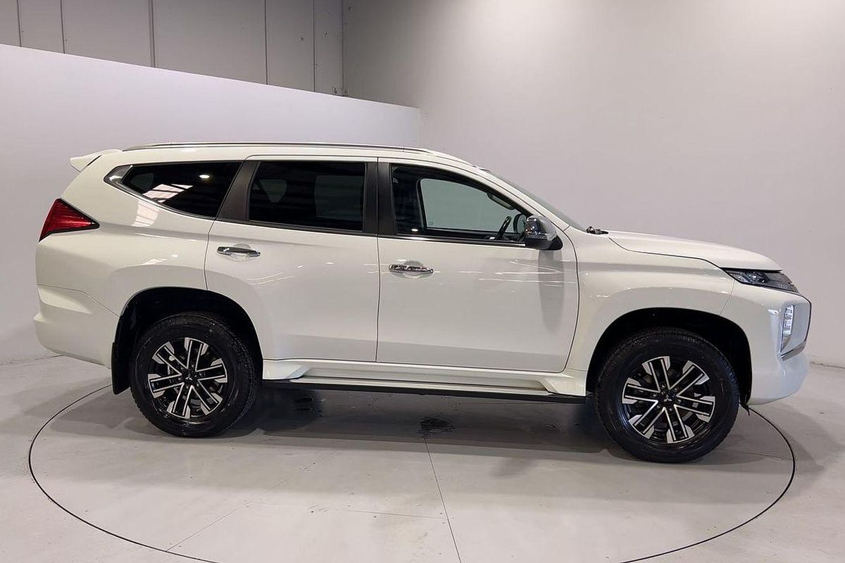 2023 Mitsubishi Pajero Sport GLS QF