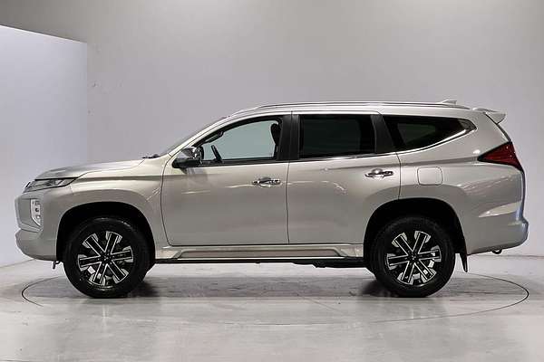 2023 Mitsubishi Pajero Sport GLS QF