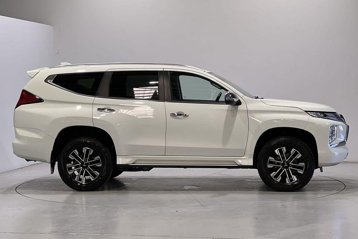 2023 Mitsubishi Pajero Sport GLS QF