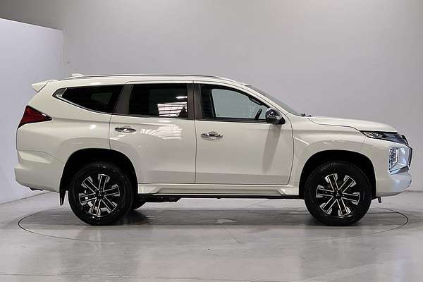 2023 Mitsubishi Pajero Sport GLS QF