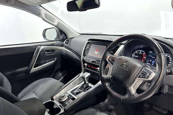 2023 Mitsubishi Pajero Sport GLS QF
