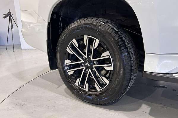 2023 Mitsubishi Pajero Sport GLS QF
