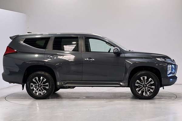 2023 Mitsubishi Pajero Sport GLS QF