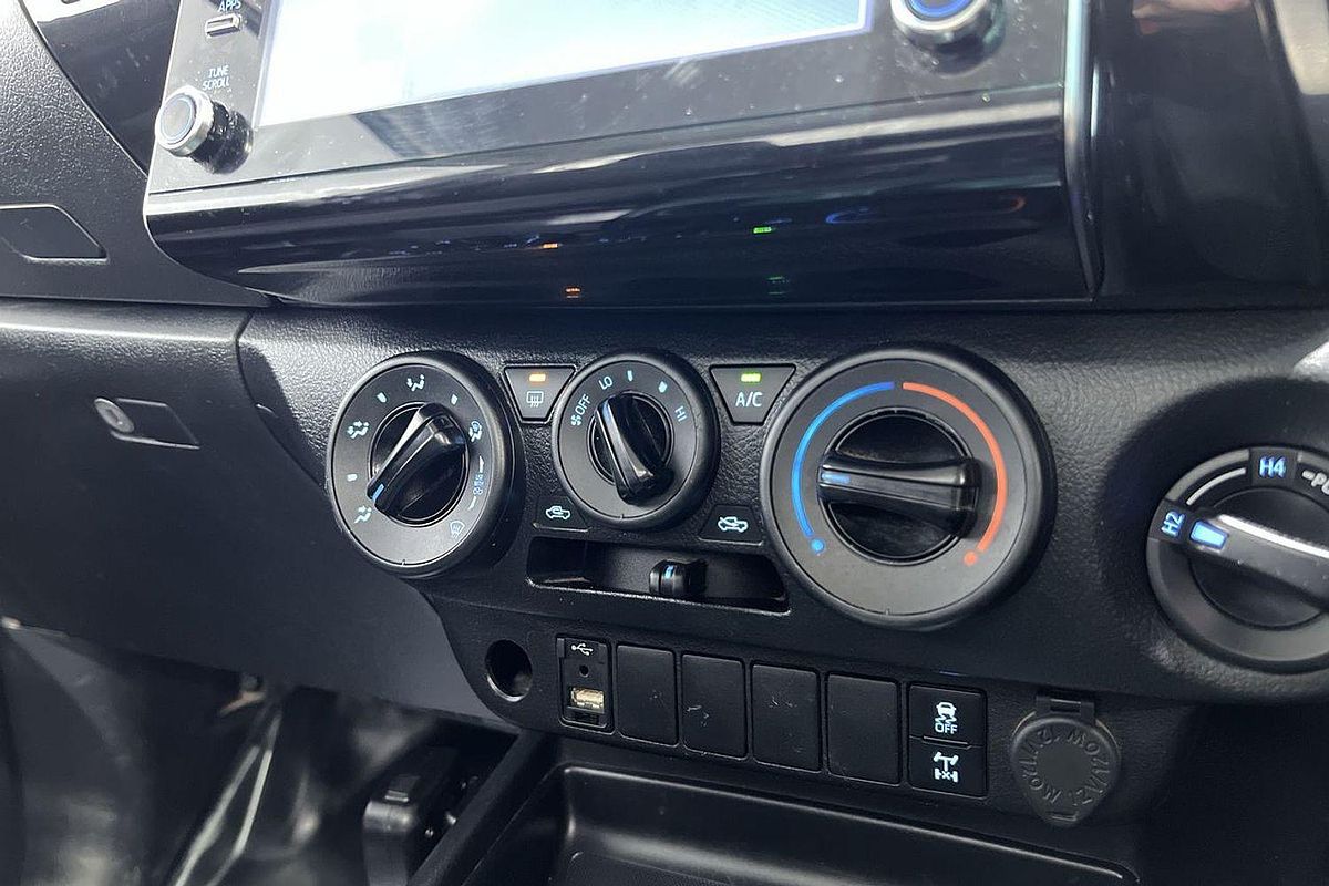 2021 Toyota Hilux SR GUN126R 4X4