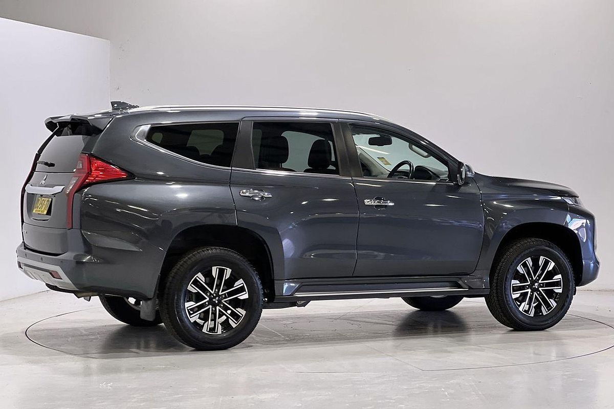 2023 Mitsubishi Pajero Sport GLS QF