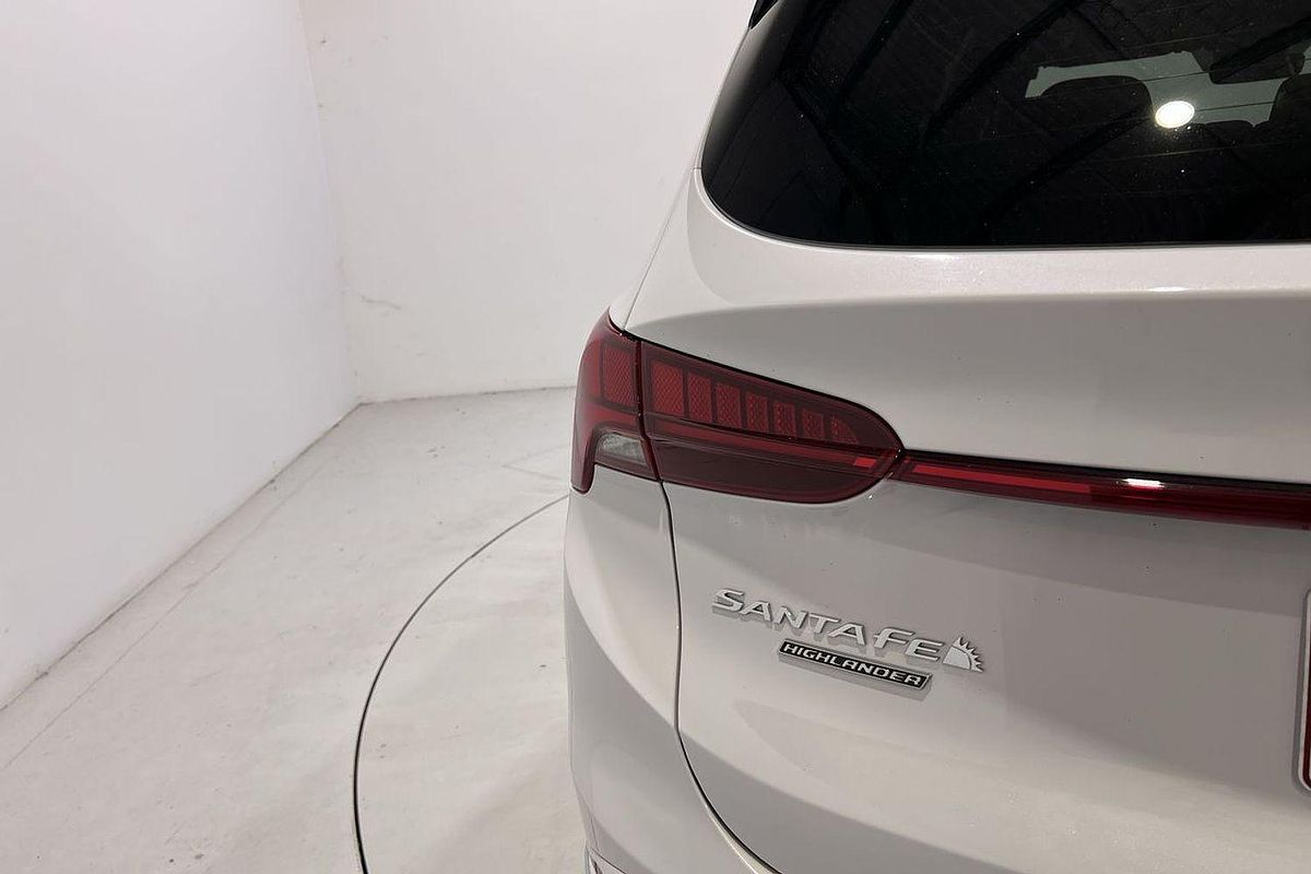 2022 Hyundai Santa Fe Hybrid Highlander TM.V4