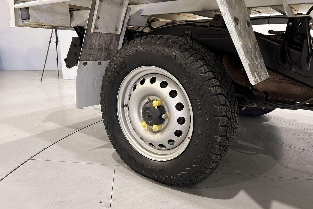 2021 Toyota Hilux SR GUN126R 4X4