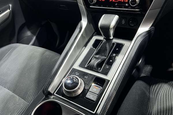 2023 Mitsubishi Pajero Sport GLS QF