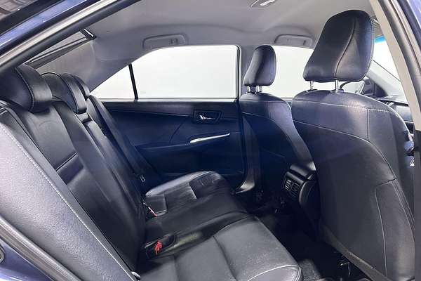 2015 Toyota Camry Atara SL AVV50R