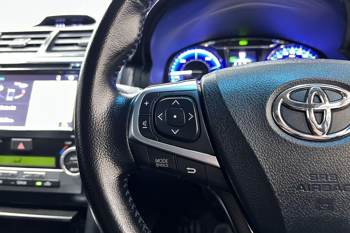 2015 Toyota Camry Atara SL AVV50R