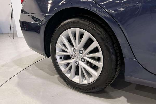 2015 Toyota Camry Atara SL AVV50R