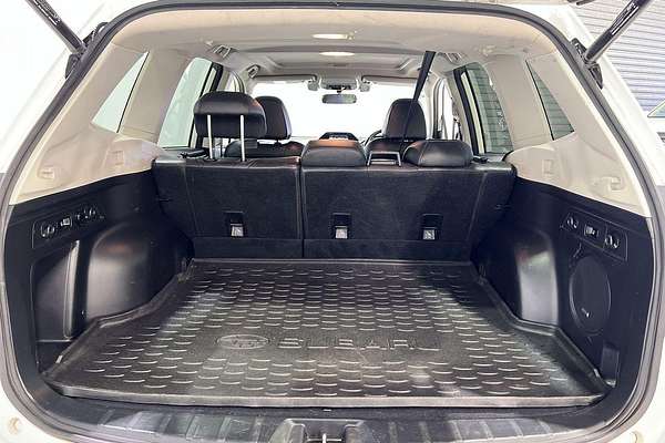 2020 Subaru Forester Hybrid S S5