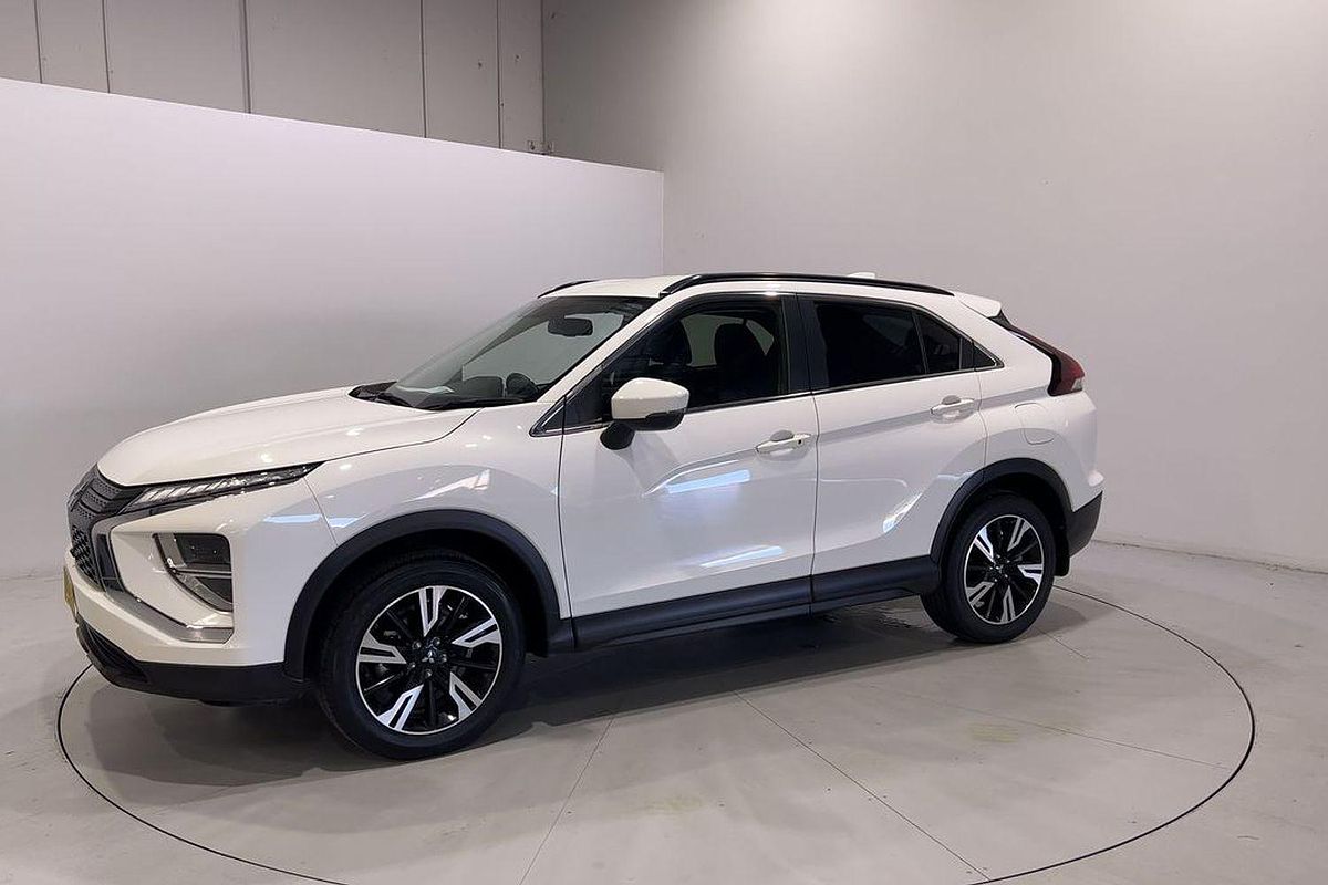 2023 Mitsubishi Eclipse Cross LS YB