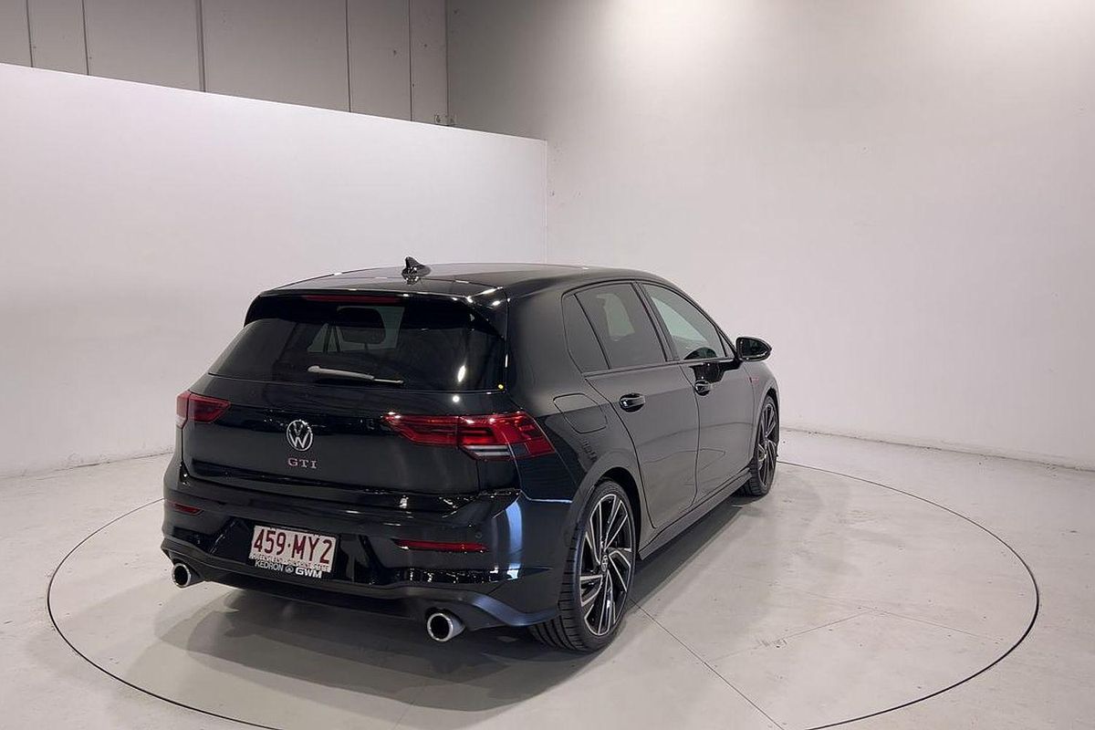 2024 Volkswagen Golf GTI 8