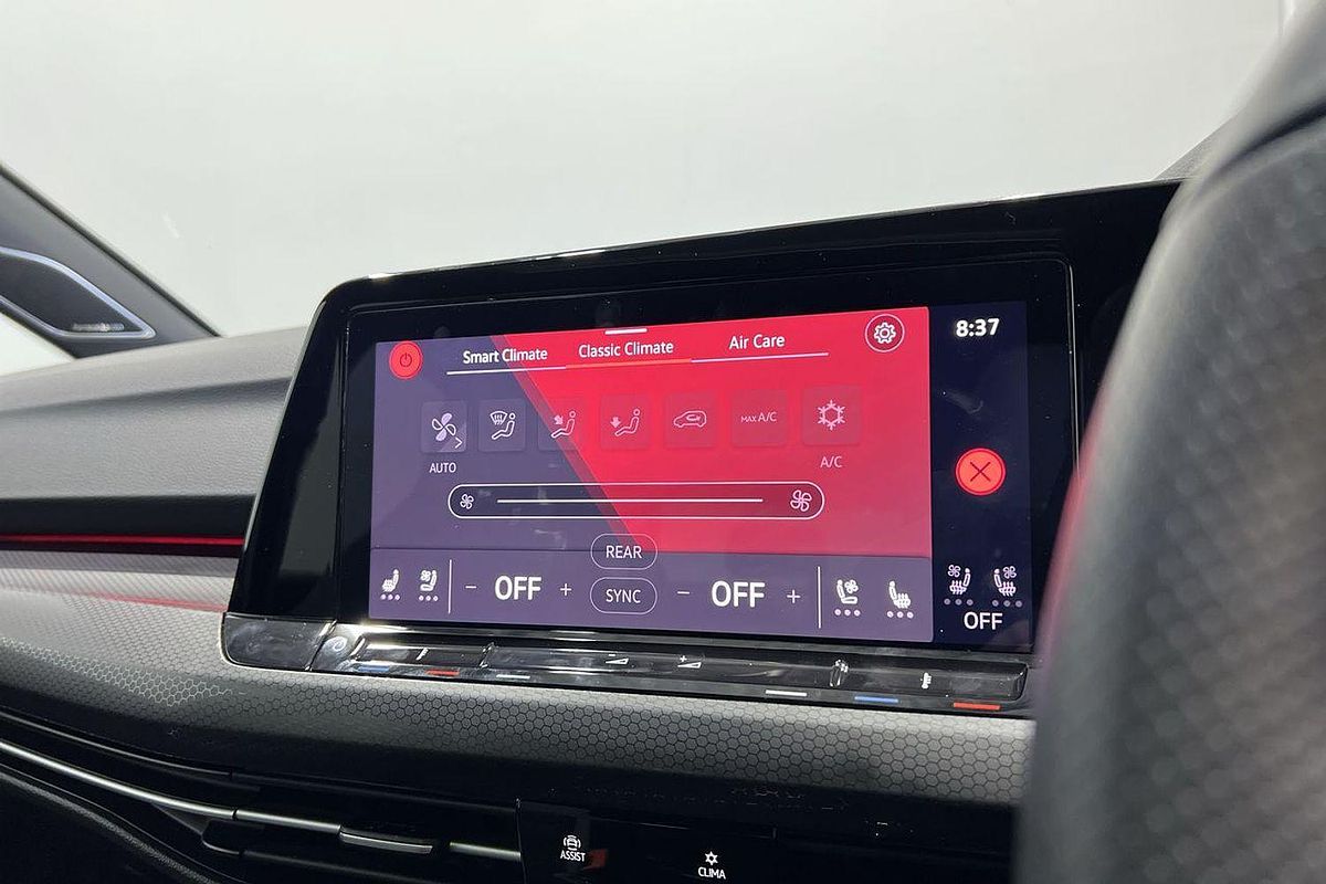 2024 Volkswagen Golf GTI 8