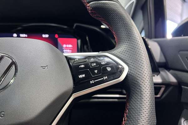 2024 Volkswagen Golf GTI 8
