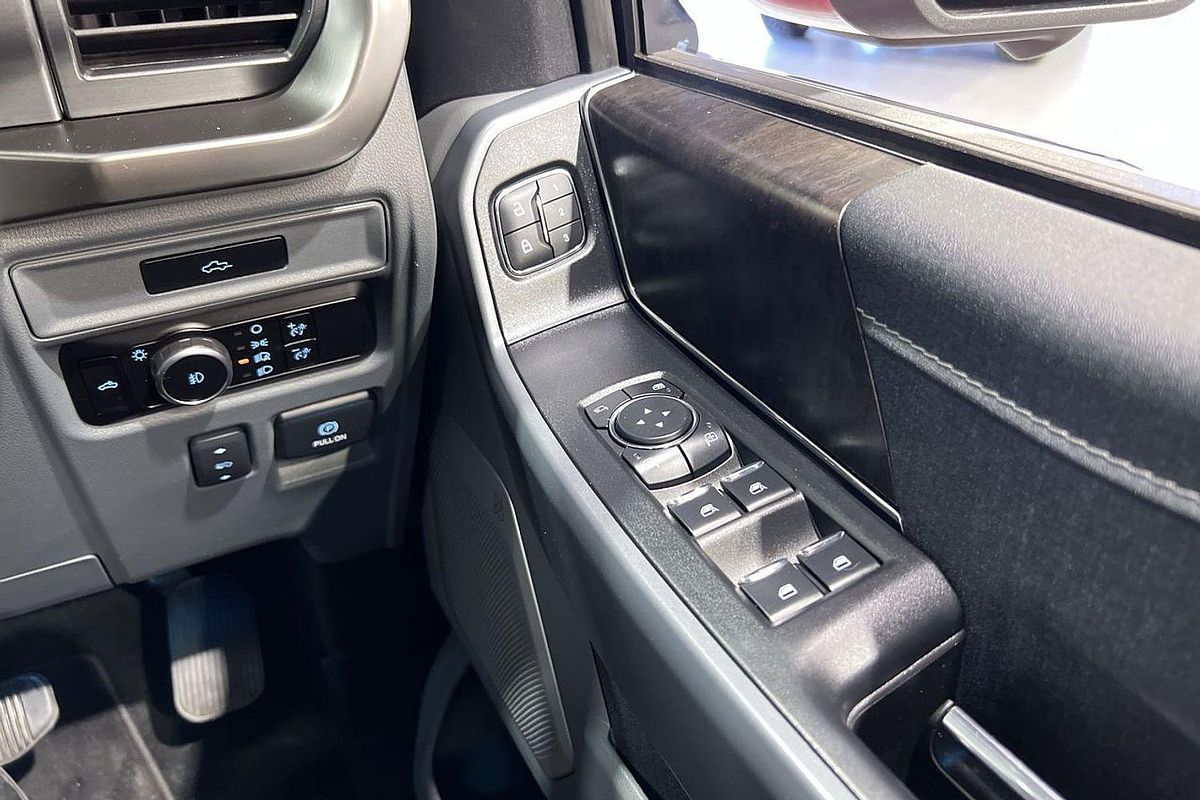2023 Ford F-150 Lariat 4X4 LWB