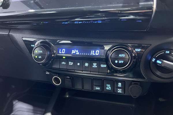 2022 Toyota Hilux SR5 GUN126R 4X4