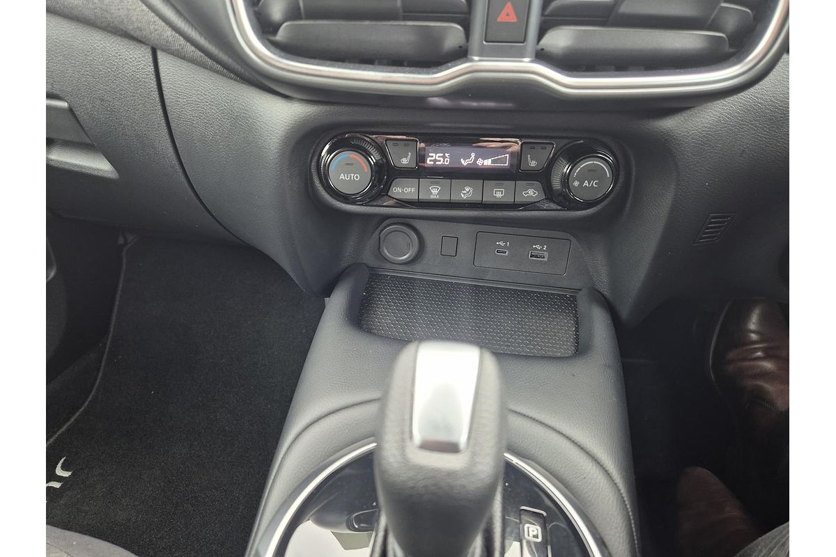 2024 Nissan JUKE ST+ F16