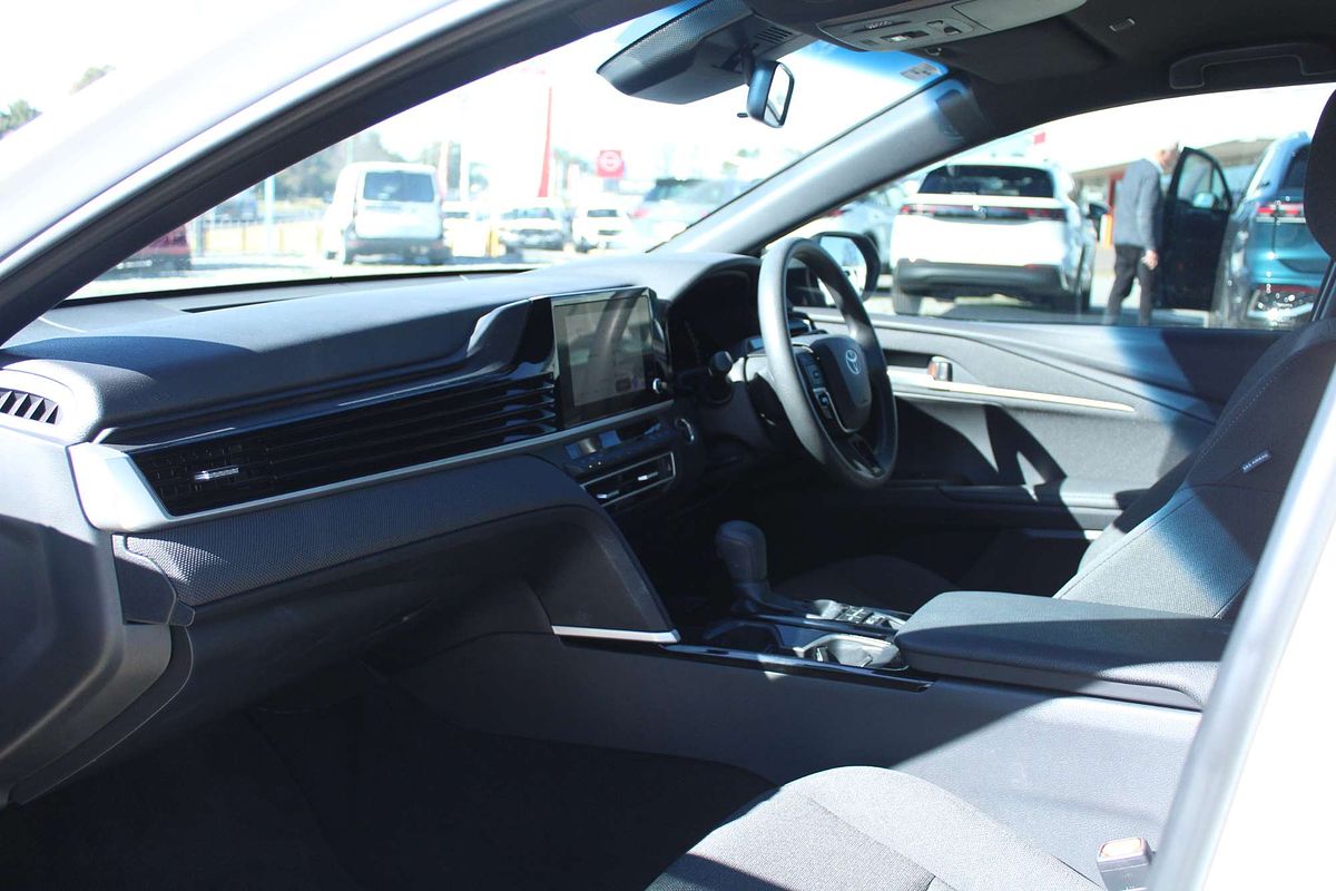 2024 Toyota Camry Ascent AXVH80R