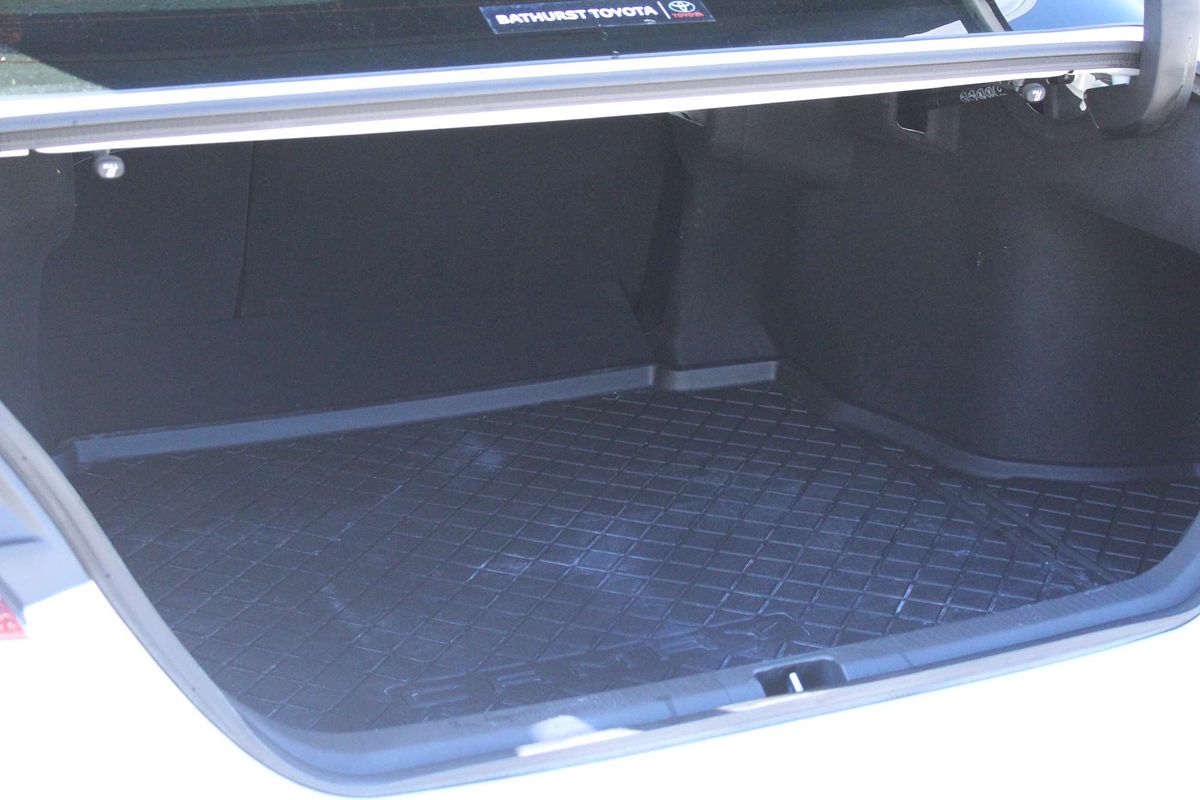 2024 Toyota Camry Ascent AXVH80R