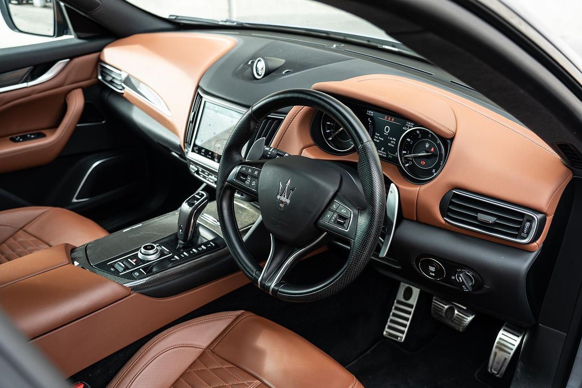 2022 Maserati Levante Modena M161