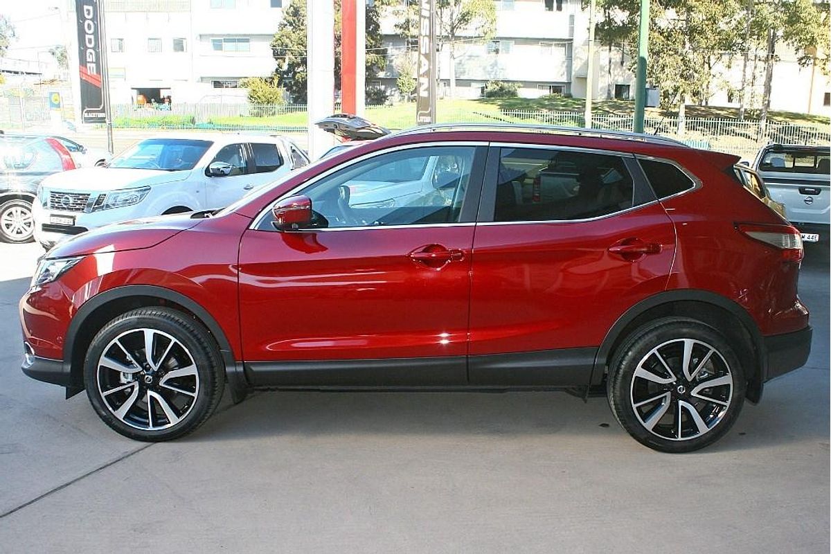 2017 Nissan QASHQAI Ti J11